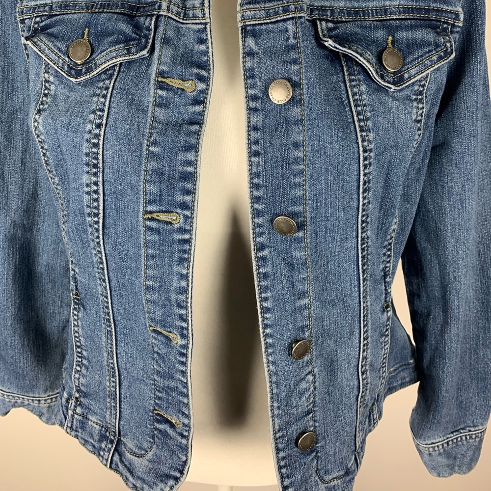 Jean Jacket - Picture 4 of 7